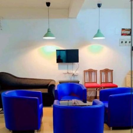 Curlies Blue House Villa Анджуна Екстериор снимка