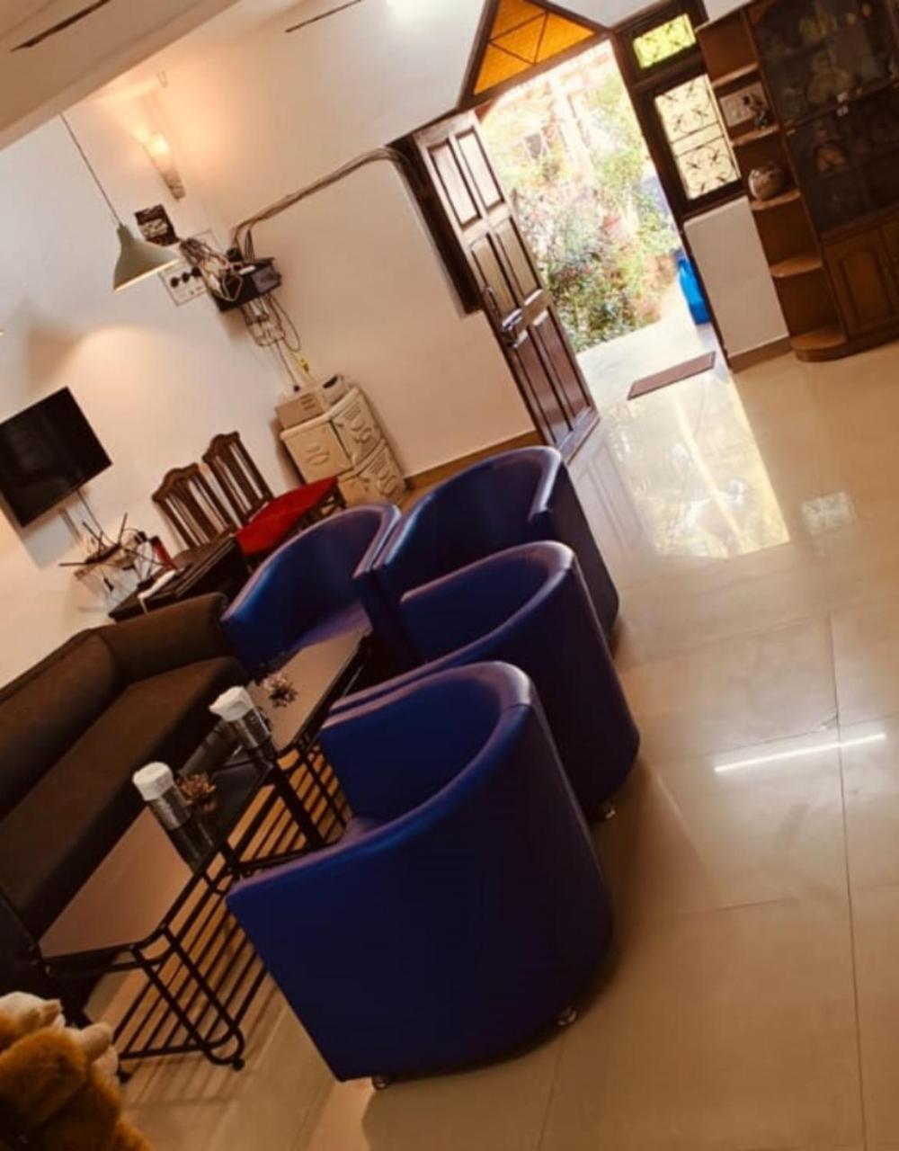 Curlies Blue House Villa Анджуна Екстериор снимка