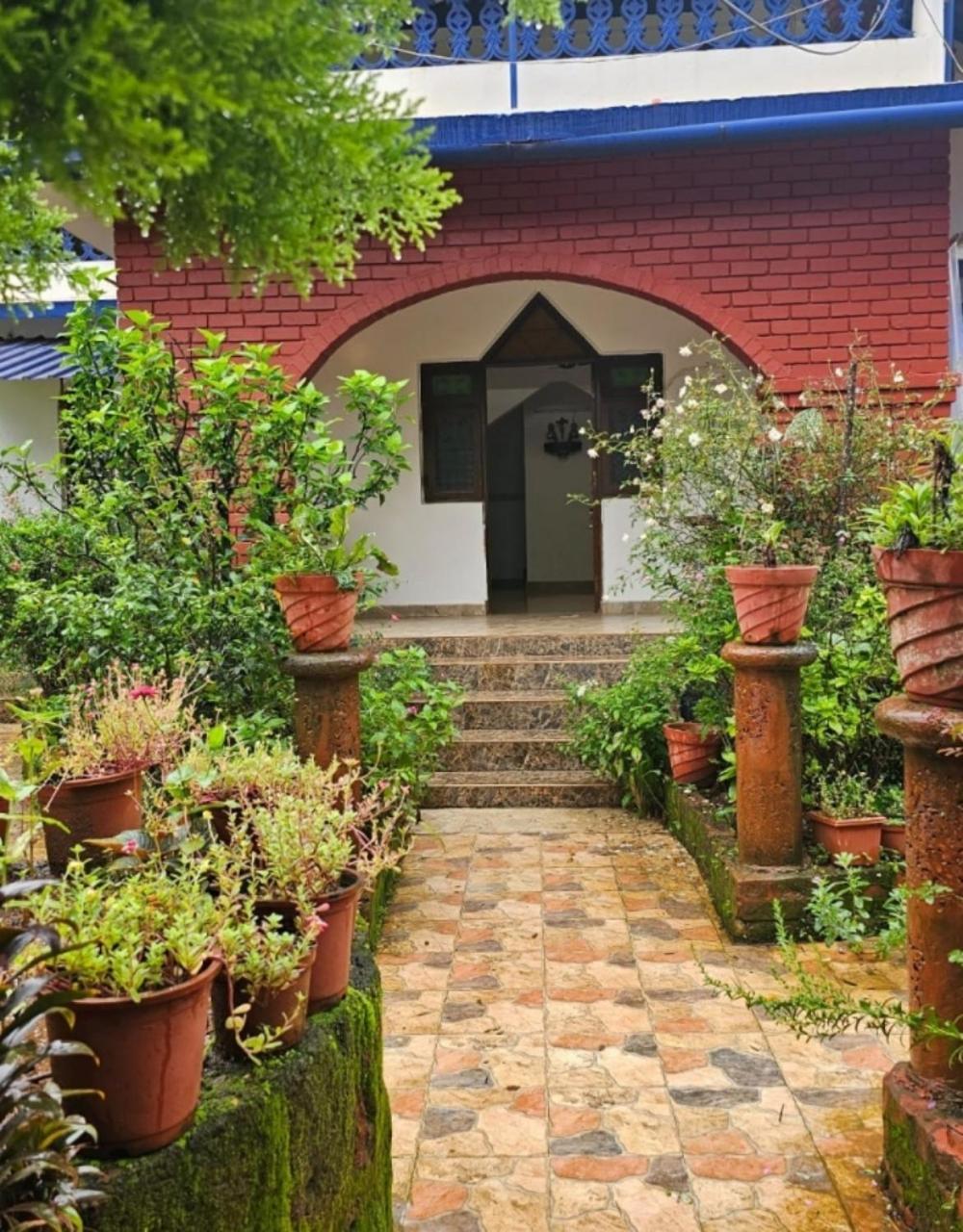 Curlies Blue House Villa Анджуна Екстериор снимка